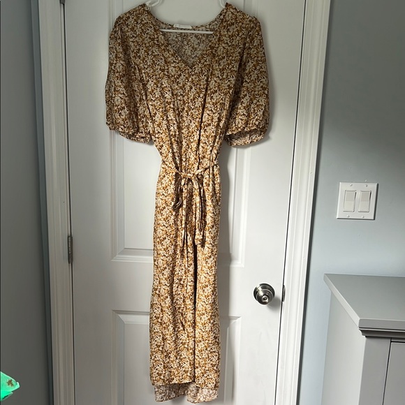 Primark Dresses & Skirts - Floral Yellow Maxi Dress